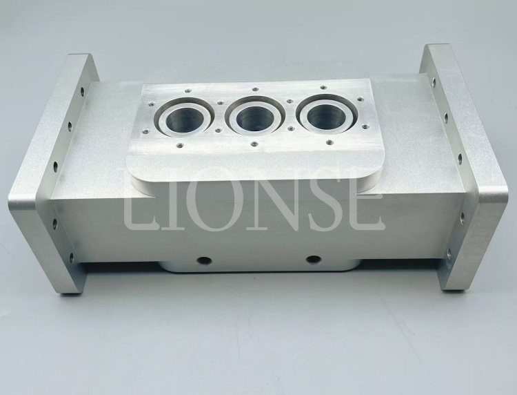 Tại sao chọn Lionse để sản xuất các bộ phận khối nhôm kim loại?