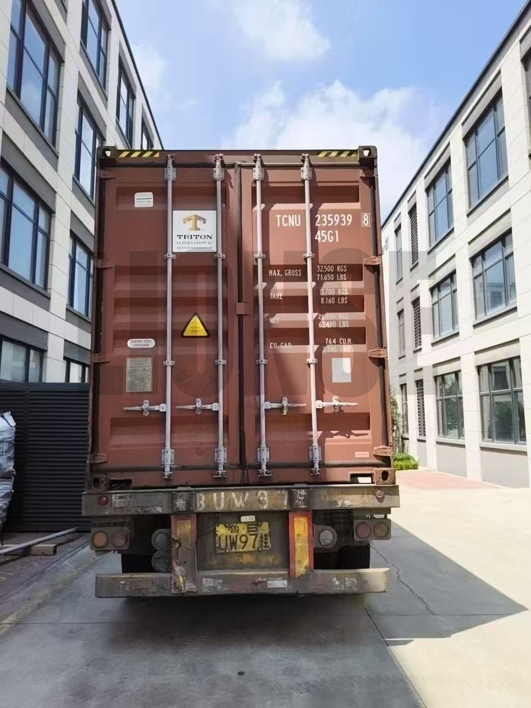 LIONSE vận chuyển các bộ phận gia công CNC