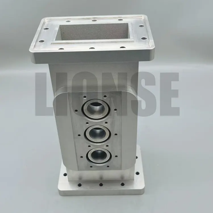 CNC gia công các bộ phận khối nhôm bằng nhôm có lỗ