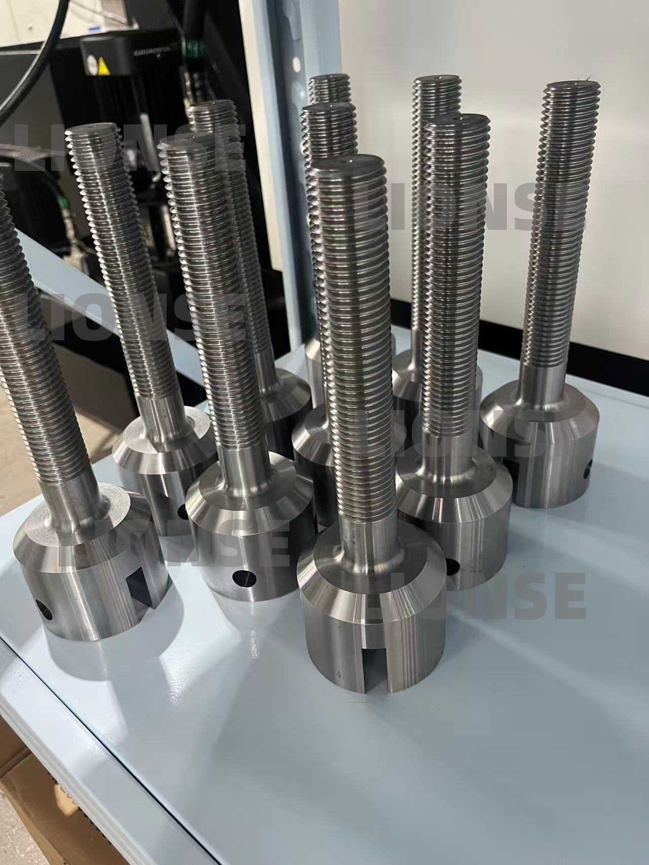 Bu lông căng xích gia công CNC tùy chỉnh