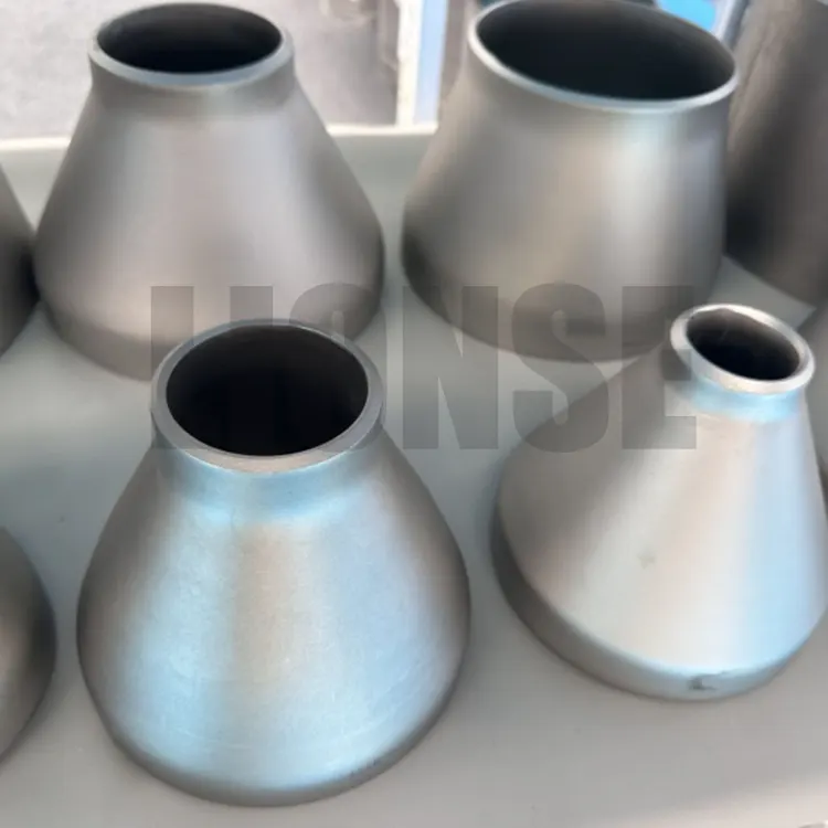 Bộ giảm cấp ống bằng thép không gỉ.